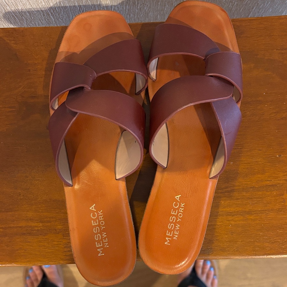Messeca New York Women's Wine Crisscross Slide Sandals